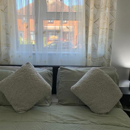 Double Room Bentilee Bucknall  المظهر الخارجي الصورة