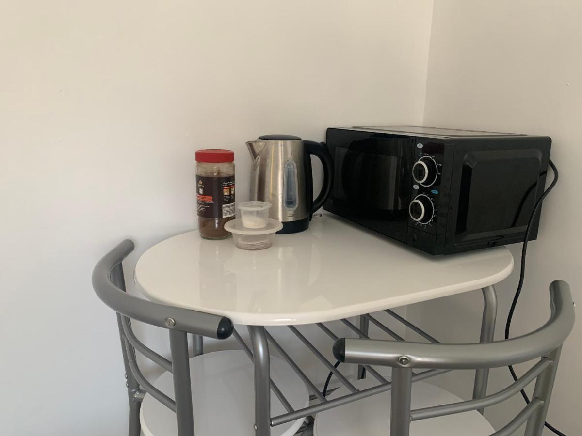 Double Room Bentilee Bucknall  المظهر الخارجي الصورة