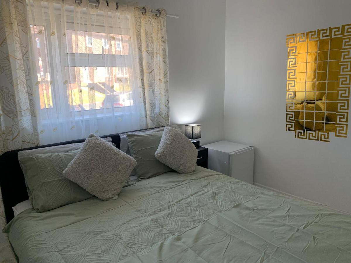 Double Room Bentilee Bucknall  المظهر الخارجي الصورة
