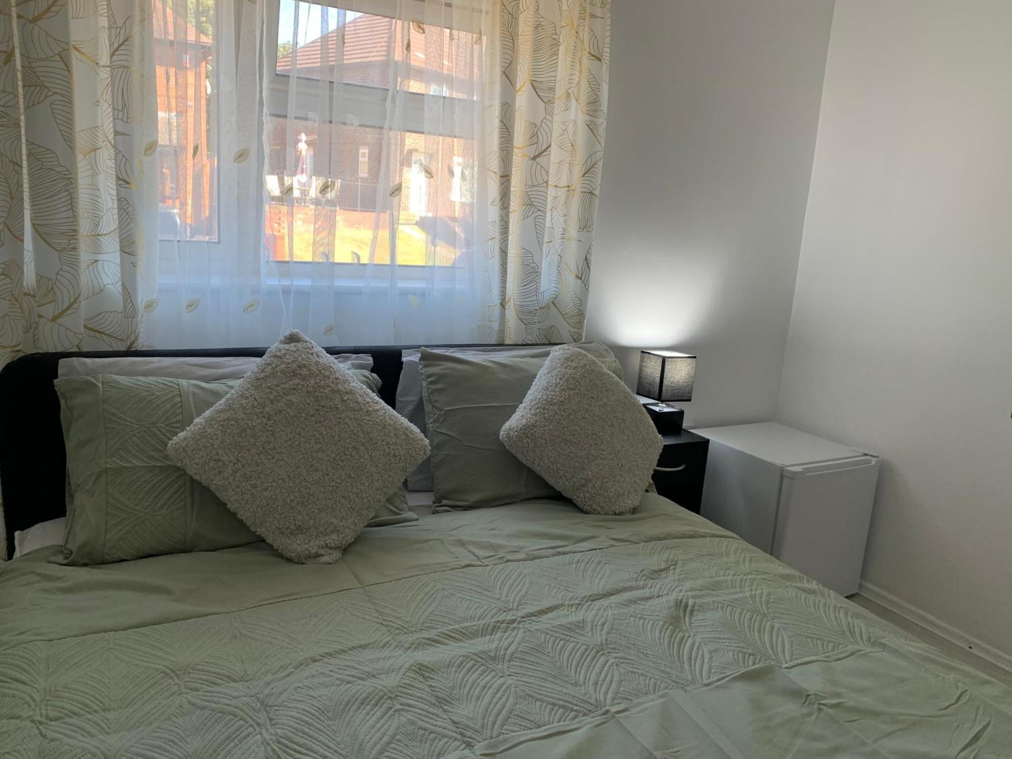 Double Room Bentilee Bucknall  المظهر الخارجي الصورة